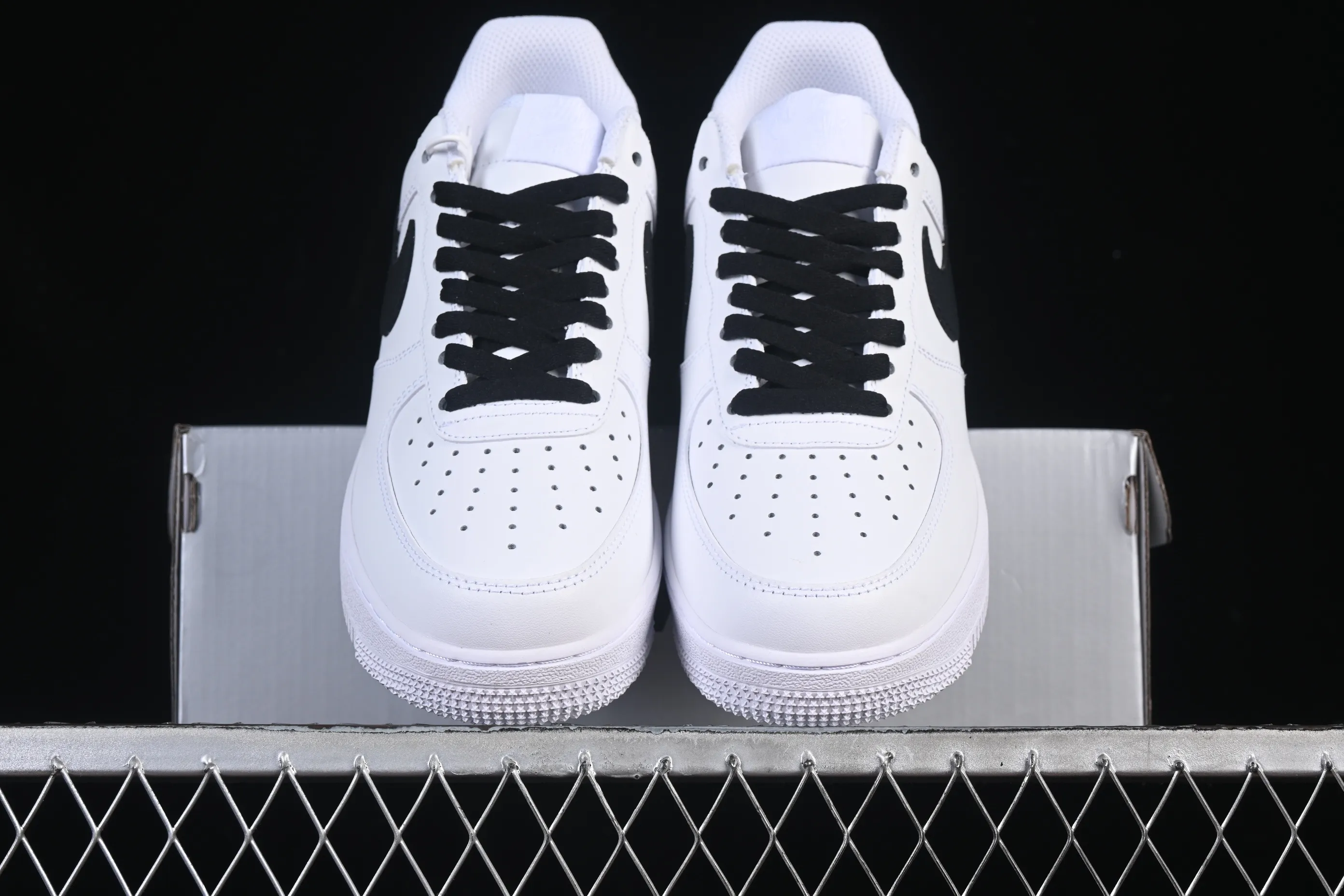 All categories Nk Air Force 1 Air Force series Nk Air Force 1 Low Air Force low-top Nike Air Force 1'07 Low Two-dimensional theme Xiongtu Air Force One low-top casual sneakers ZH0316-135